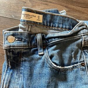 Abercrombie & Fitch 90s Straight low rise jeans
